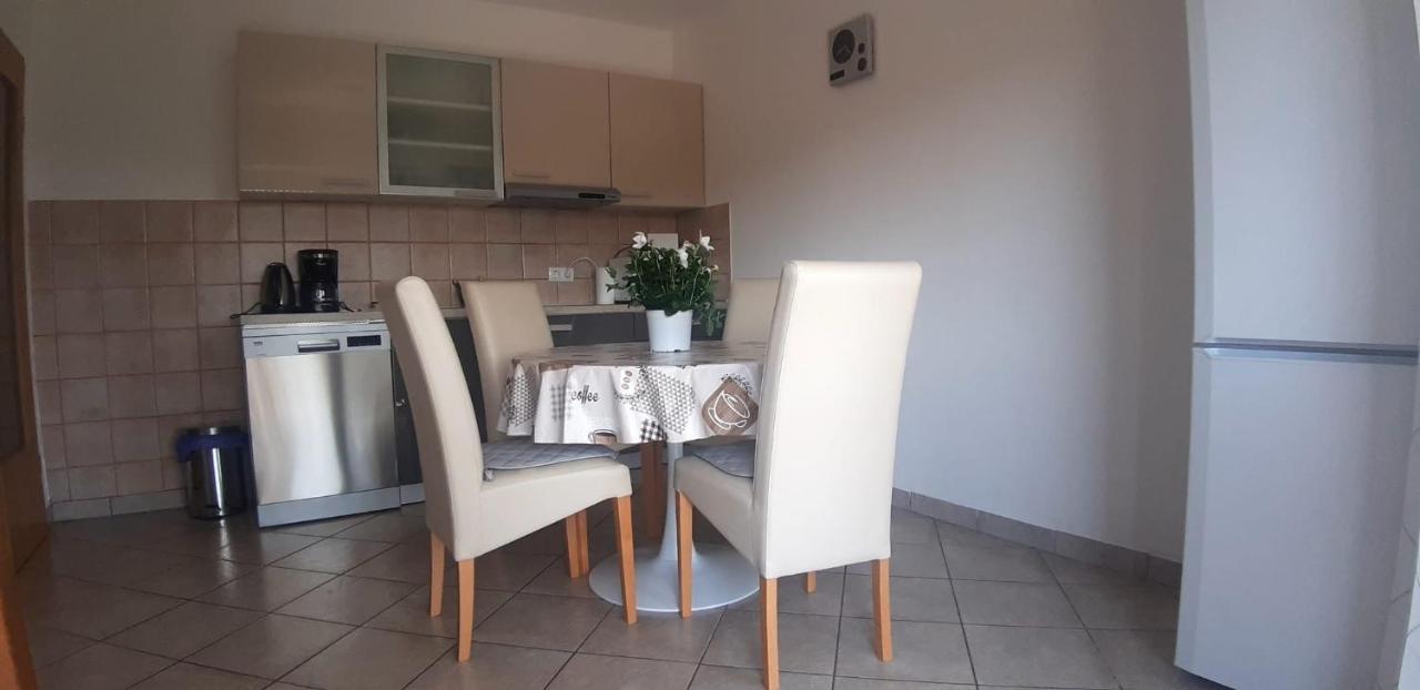 Apartman Lidija Linardići المظهر الخارجي الصورة